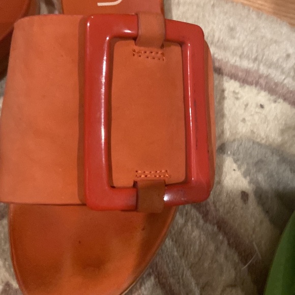 Calvin Klein - Picture 3 of 3